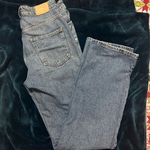 Zara Women’s Classic Denim Jeans